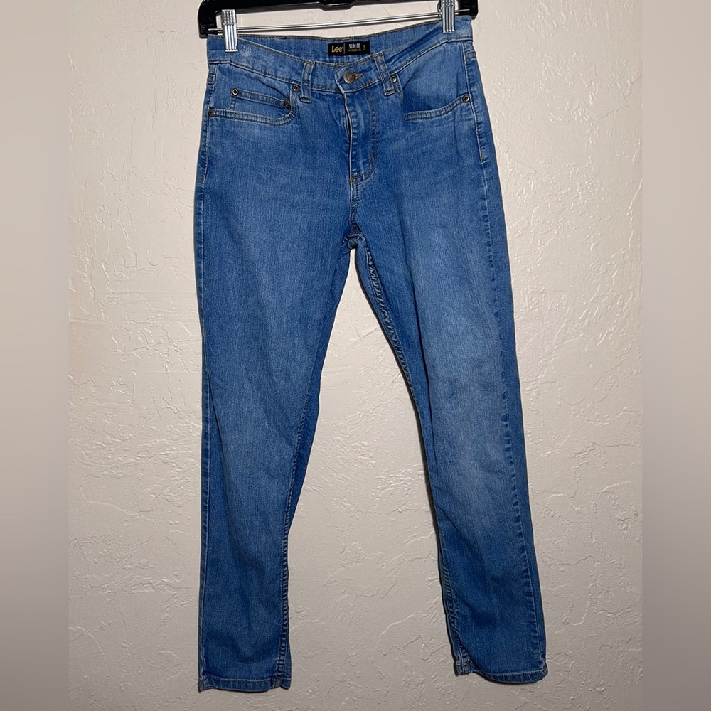 LEE SLIM FIT TAPERED LEG BLUE JEANS SIZE 16